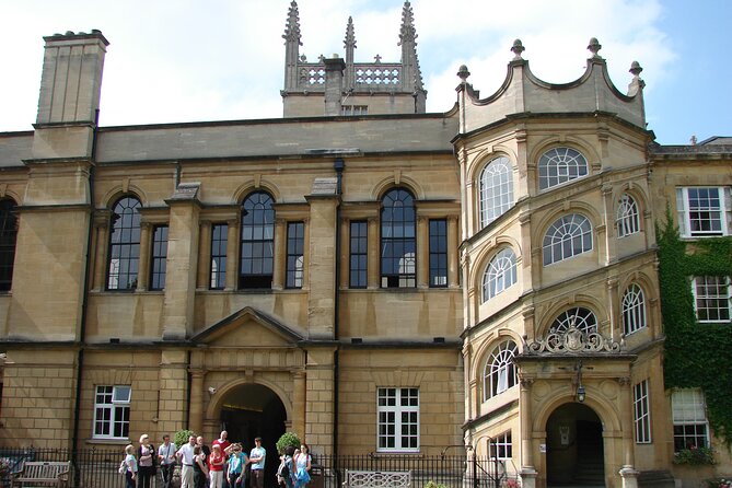 1.5-hour Oxford City and University Walking Tour - The guide makes or breaks the experience