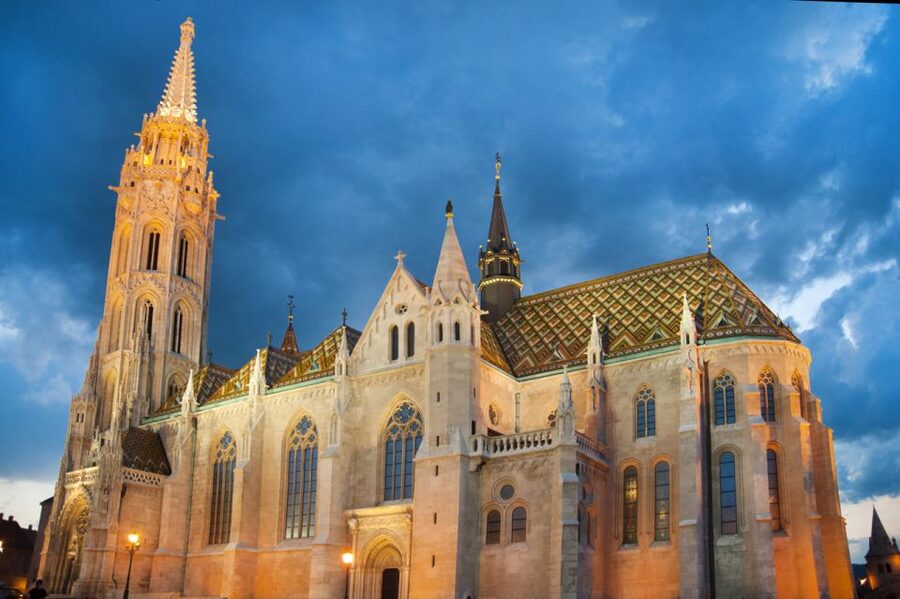 3-Hour Orientation Walking Tour of Buda and Pest - Matthias Church and the Buda Castle district