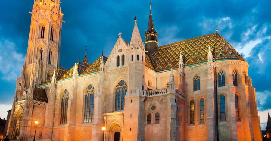 3-Hour Orientation Walking Tour of Buda and Pest - A flexible format for small groups and private bookings