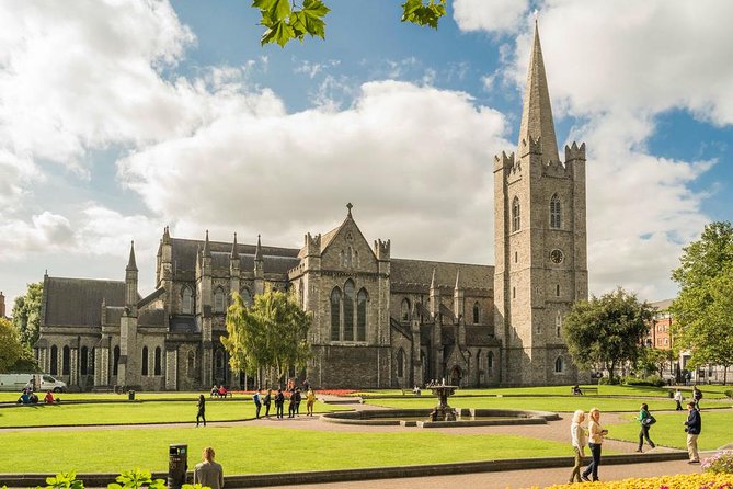 90 Minute Dublin Walking tour and Sightseeing tips - Temple Bar without the usual sales pitch