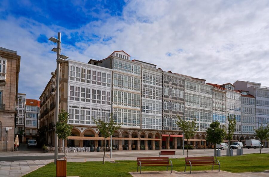 A Coruña: Historic Walking Tour Old Town and Highlights - Churches and quiet squares in the Old Town