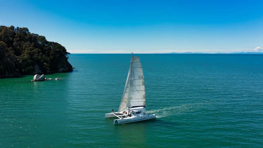Abel Tasman National Park: Sailing and Self-Guided Walk - Why this sail-and-walk combination works
