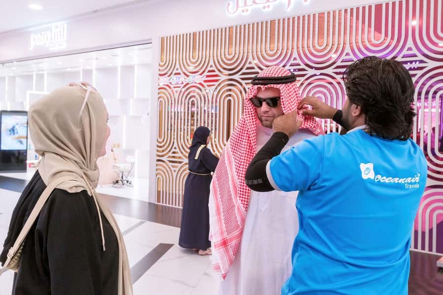 Abu Dhabi: Guided Walking Tour at Sheikh Zayed Grand Mosque - Dress code: prepare before you leave