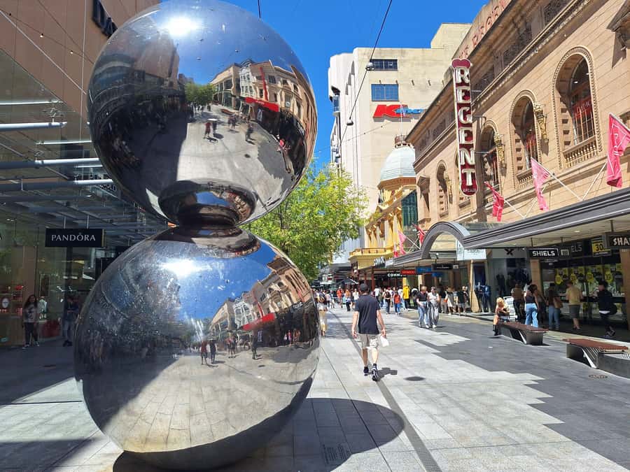 Adelaide: Guided Ultimate Walking Tour with Drink and Snack - Who should book this Adelaide walking tour?