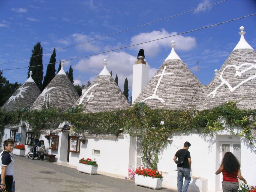 Alberobello: History Walking Tour - Why Alberobello makes more sense with a guide