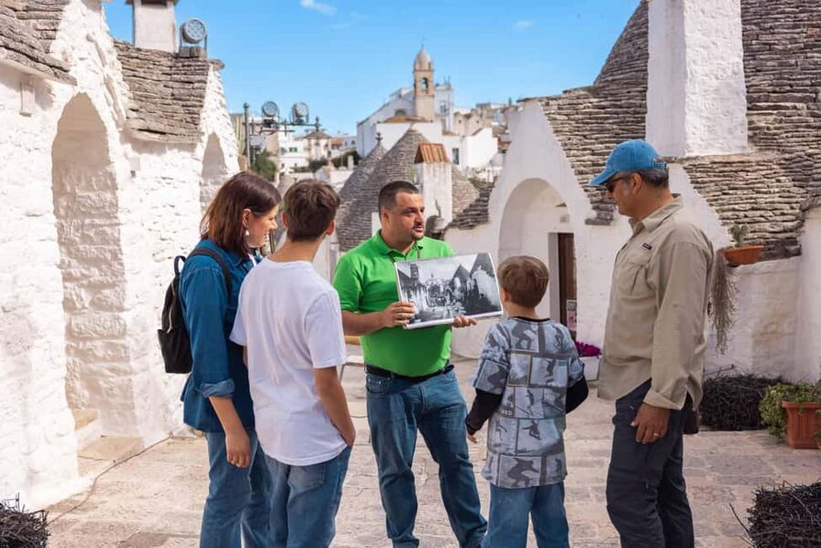 Alberobello: Walking Tour among Trulli Houses with a Local - Trullo Sovrano: a useful first look