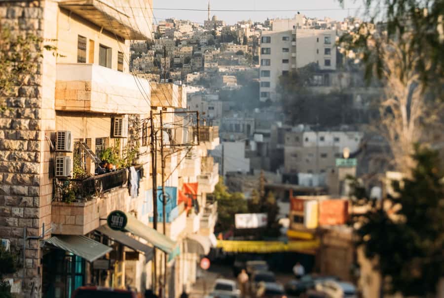 Amman Walking Tour: Hidden Gems, Culture & Street Food - Meeting at Abdali Mall and entering old Amman