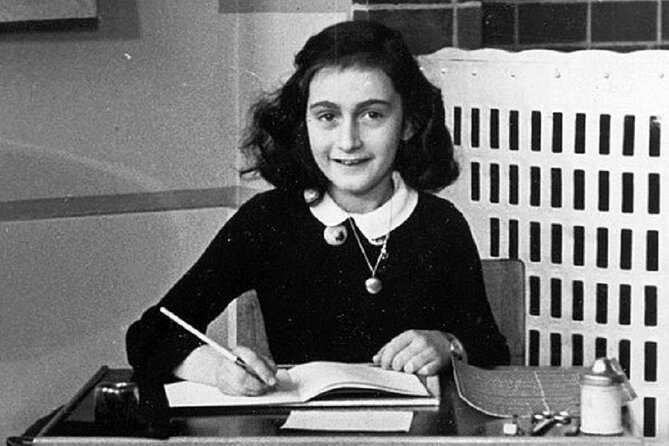 Amsterdam: Anne Frank and World War II Walking Tour (TOP RATED) - The Portuguese Synagogue and Amsterdam’s Jewish community
