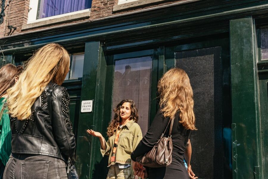 Amsterdam Anne Frank: Small-Group Walking Tour & Local Guide - Language, comfort, and who should book