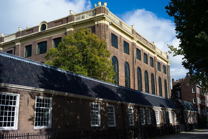 Amsterdam : Anne Frank Tour in EN/DE/IT/ES - The Anne Frank House stop is outside only