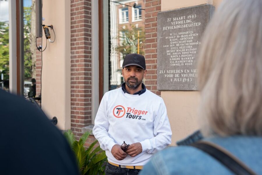 Amsterdam: Anne Frank Walking Tour - The Auschwitz Monument as a quiet point of reflection