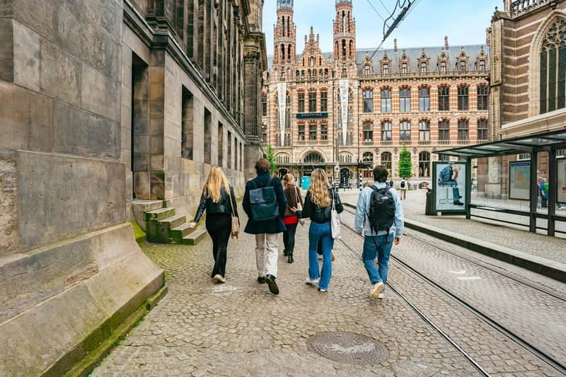 Amsterdam: Cultural Highlights Walking Tour - Begijnhof, a quieter turn in the center