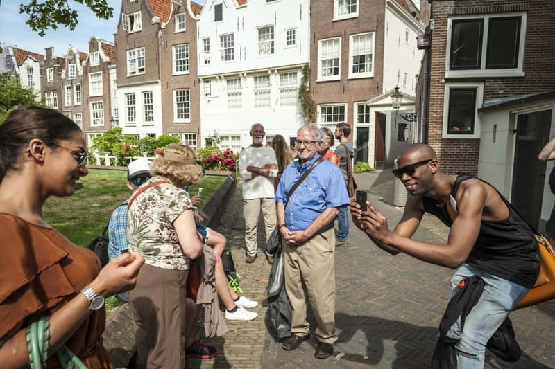 Amsterdam: Ganja Walking Tour - Cheese, the Flower Market, and the final stretch