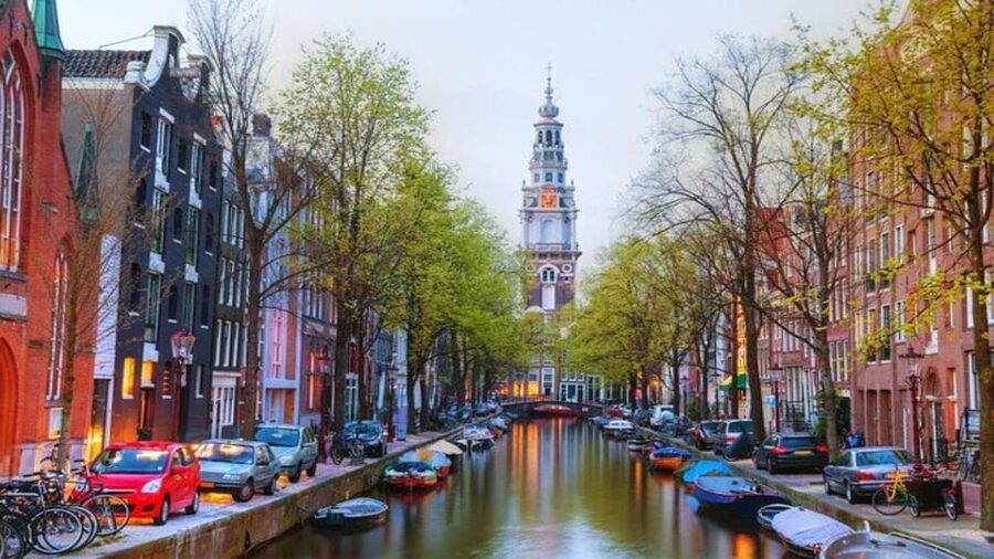 Amsterdam: Guided Anne Frank Small-Group Walking Tour - Rembrandt’s house and Amsterdam beyond wartime history