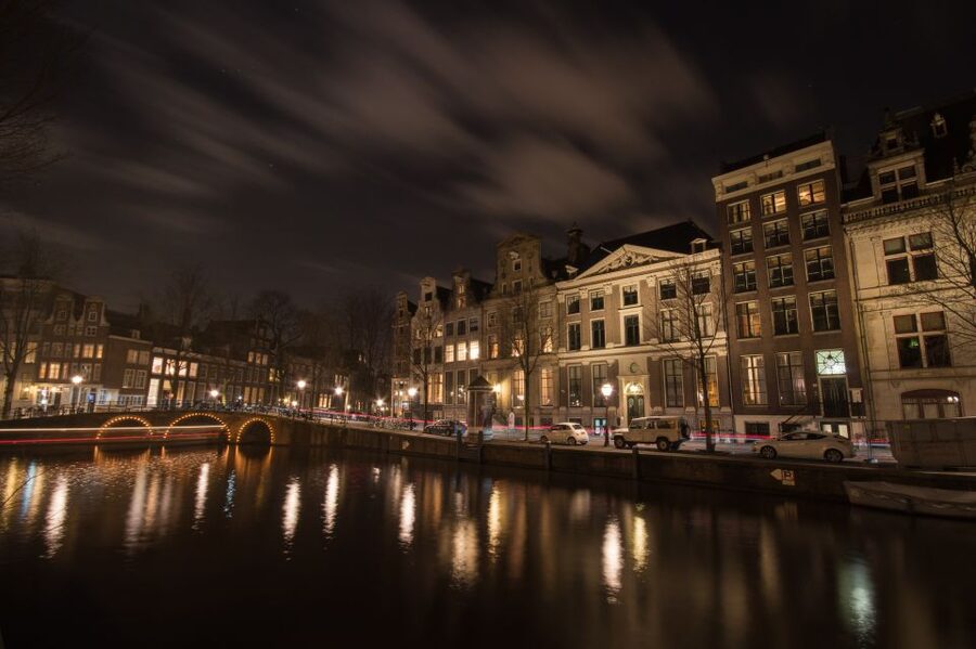 Amsterdam: Private Walking Tour with a Local - A local introduction instead of a fixed Amsterdam checklist