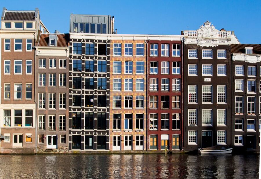 Amsterdam Small-Group Walking Tour - The Flower Market and Muntplein: finishing with practical Amsterdam