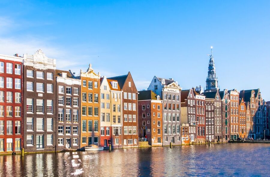 Amsterdam Walking Tour and Canal Cruise - Pace, footwear, and weather matter