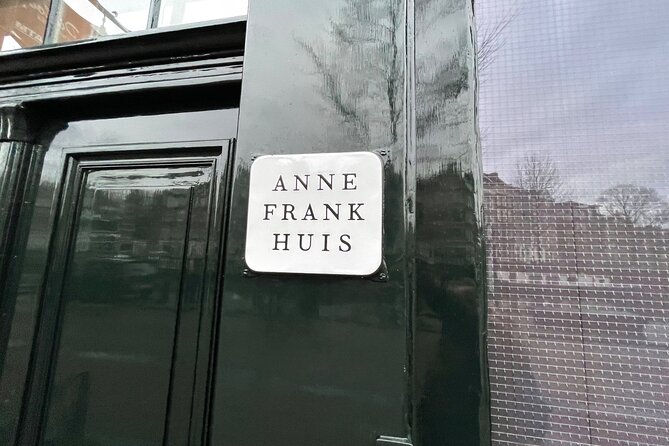 Anne Frank's Last Walk & See Anne Frank House in Virtual Reality - Johnny Jordaanplein adds local Amsterdam character