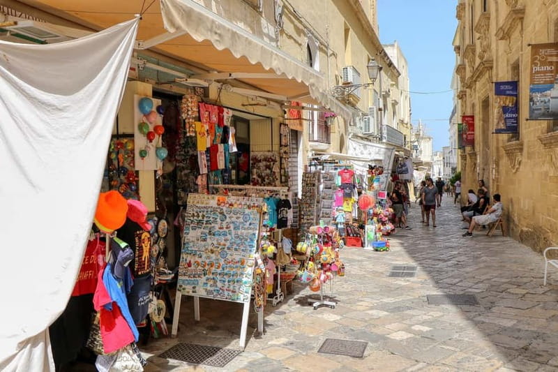 Antalya: Old Town Walking Tour with Turkish Tea and Baklava - Hadrian’s Gate and the Roman Entrance