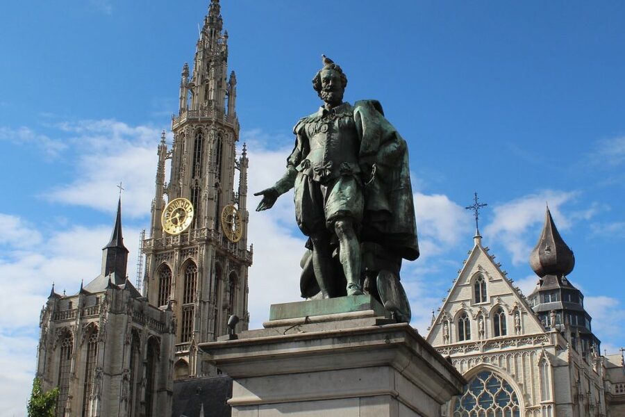 Antwerp: Private Walking Tour with a Local - A private way to get your bearings in Antwerp
