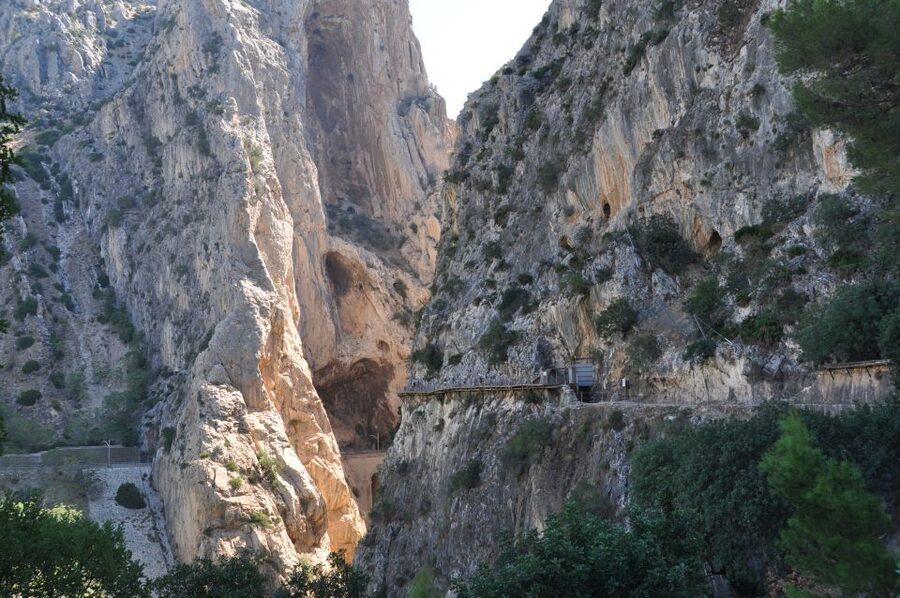 Ardales: Caminito del Rey & El Gaitanejo Guided Walking Tour - Choosing the best time and season