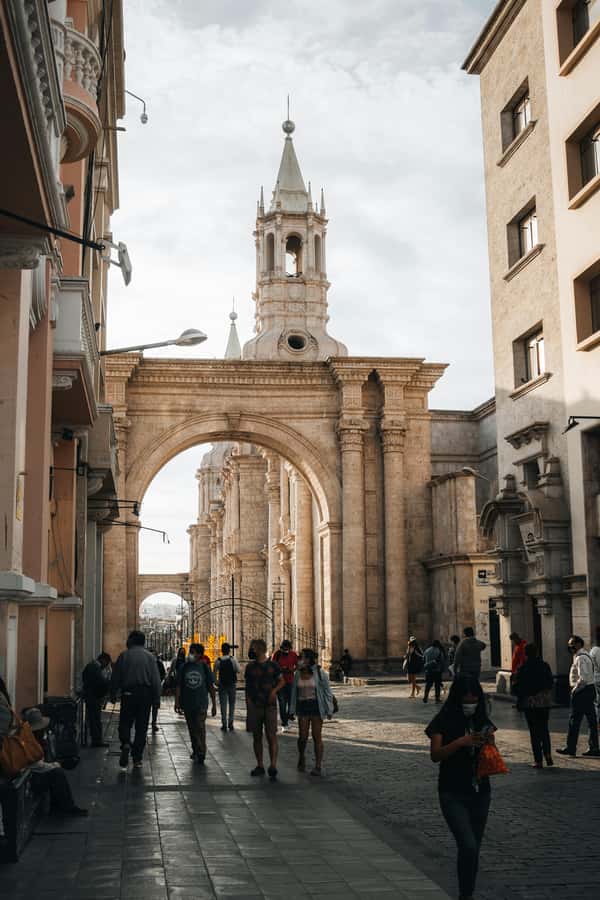 Arequipa: Walk through the Historic Center of the City - Cloisters, courtyards, and the best kind of slow sightseeing