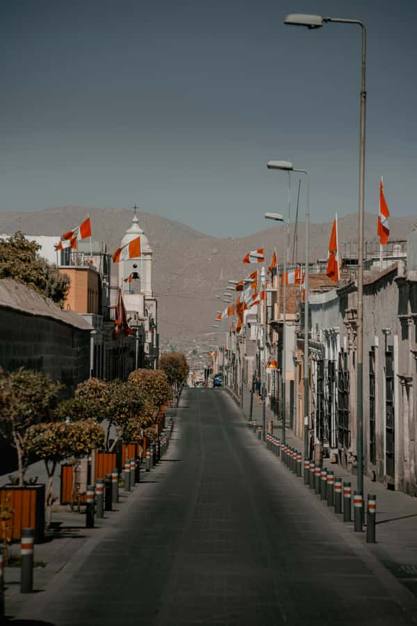 Arequipa: Walk through the Historic Center of the City - The old tambos and Arequipa’s working past
