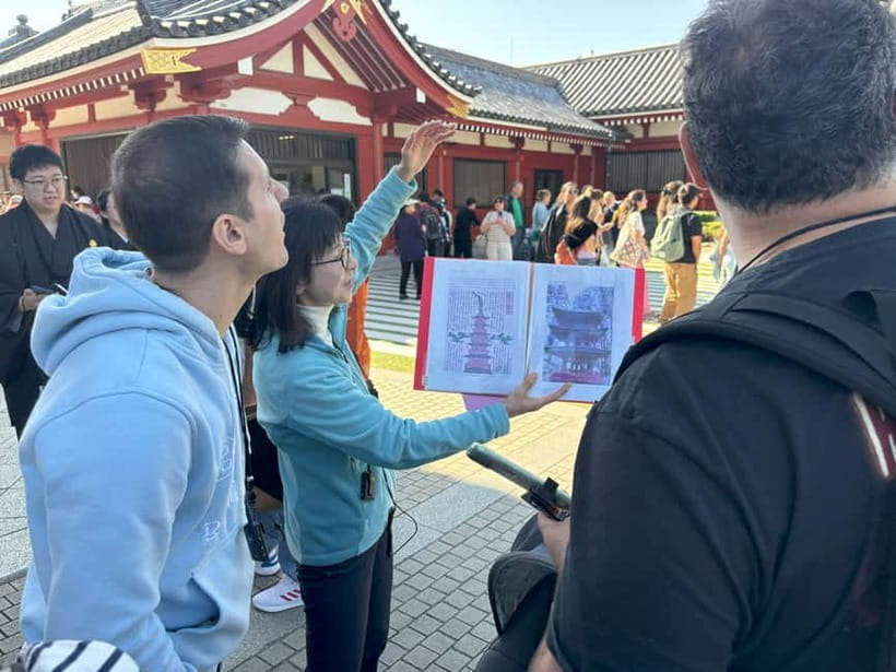 Asakusa: A Big-picture History Walk to Know Japan - Learning the difference between Buddhism and Shinto