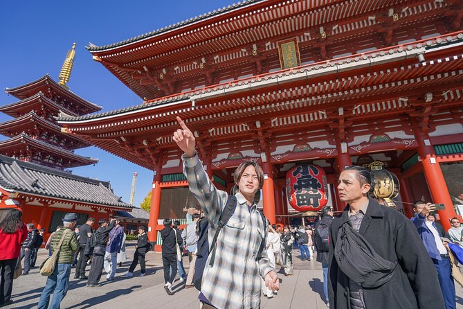 Asakusa Cultural Walk & Matcha Making Tour - Kaminarimon and the approach to Senso-ji