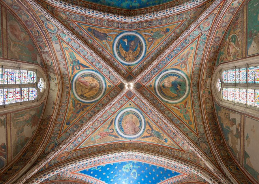 Assisi: Old Town Guided Walking Tour - Assisi’s old town is the real starting point