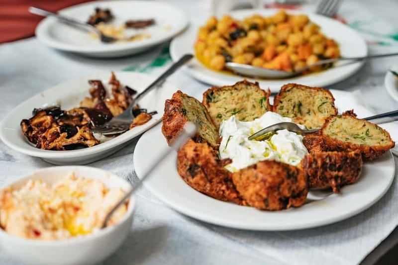 Athens: Guided Greek Food Walking Tour with Tastings - A food tour that gives Athens a proper introduction