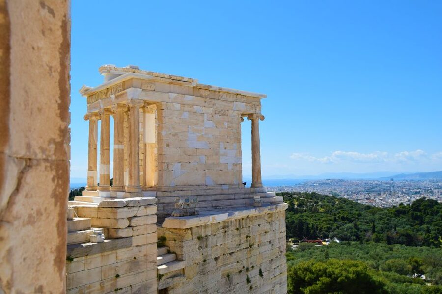 Athens: The Acropolis Guided Walking Tour in German - The 360-degree view from the summit