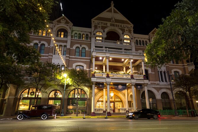 Austin Haunted Pub Crawl Walking Tour - Moonshine Grill starts the night with old Austin stories