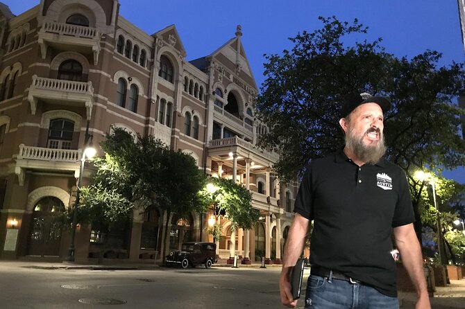 Austin Murder Walk - The guides carry much of the value
