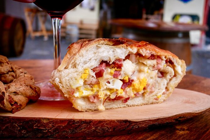 Authentic Naples Food Tour with 8+ Tastings of Pizza, Wine & More - Guide quality and group size