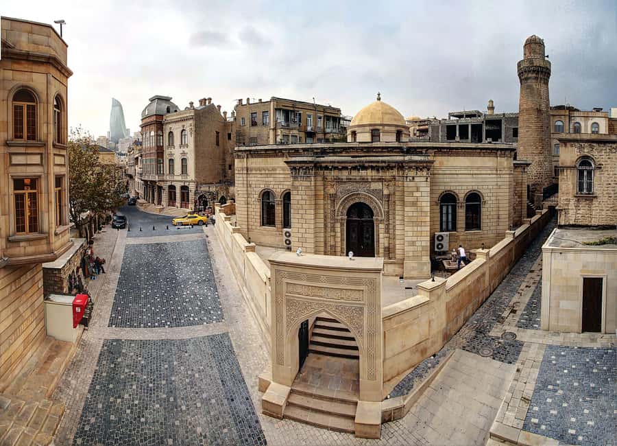 Baku: Stunning Walking Tour of Historical and Modern City - Down to Baku Boulevard and the Caspian Sea