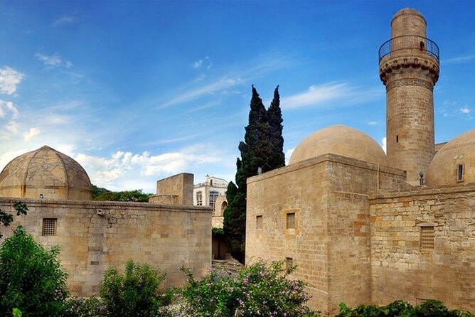 Baku Walking Tour (Old City) - The Palace area and the best photo pauses