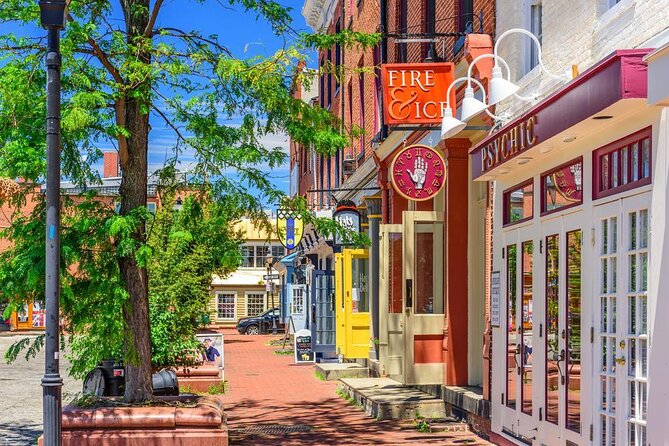 Baltimore Walking Foodie Tour in Fells Point - Stop two: Crab cakes and waterfront atmosphere at The Point