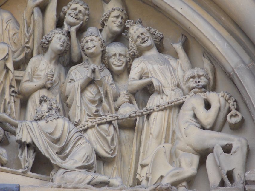 Bamberg: City Highlights Walking Tour - Baroque finish at the New Residence