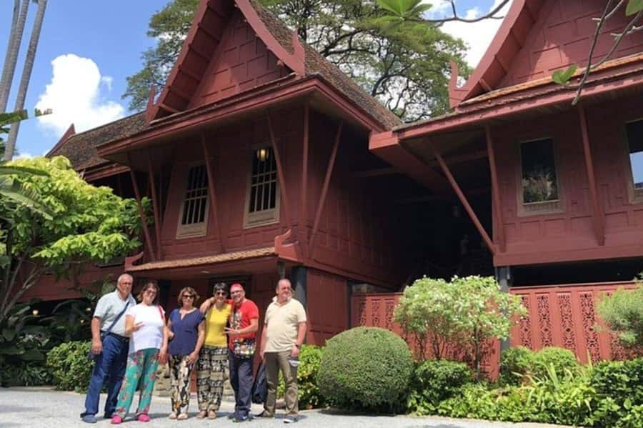 Bangkok: City Highlights and Landmarks Private Walking Tour - Chinatown brings the city down to street level