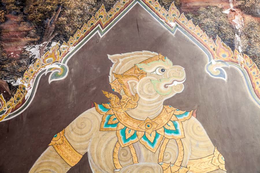 Bangkok: City Highlights Temple and Market Walking Tour - Guides, group size, and the human side of the tour
