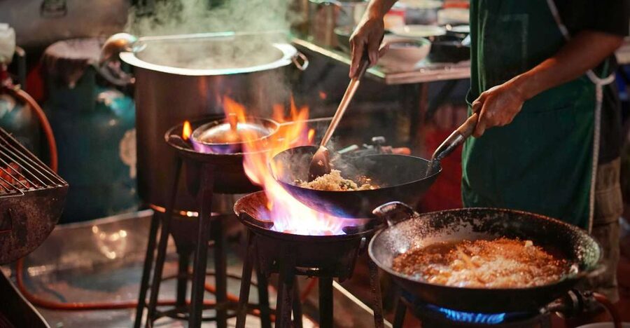 Bangkok: Discover a Taste of Chinatown – 2 Hr Walking Tour - Starting at Wat Mangkon MRT