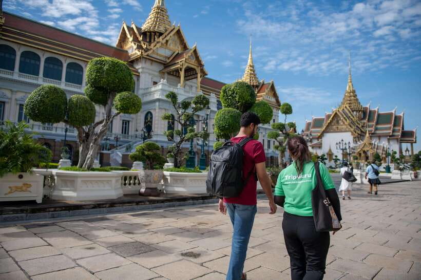 Bangkok: Grand Palace and Wat Phra Kaew Guided Walking Tour - Heat, walking, and the pace of the visit