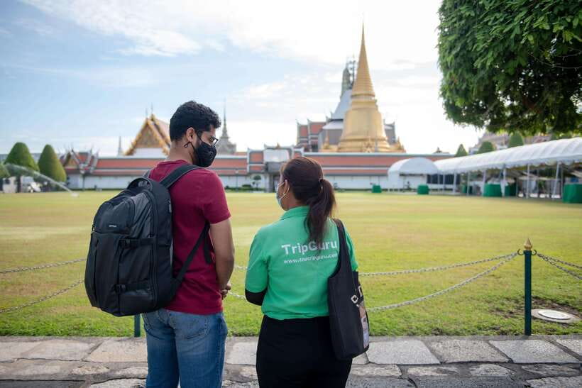 Bangkok: Grand Palace and Wat Phra Kaew Guided Walking Tour - Meeting point and timing