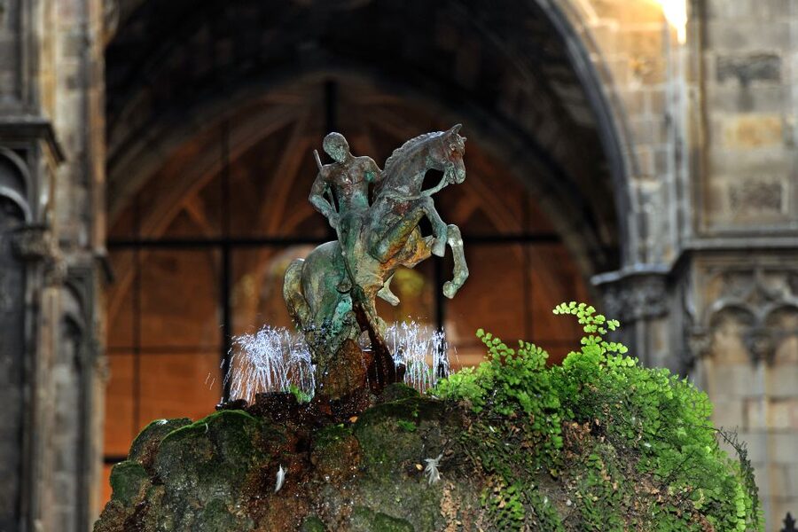 Barcelona 2-Hour Gothic Walking Tour - Starting beside Barcelona Cathedral
