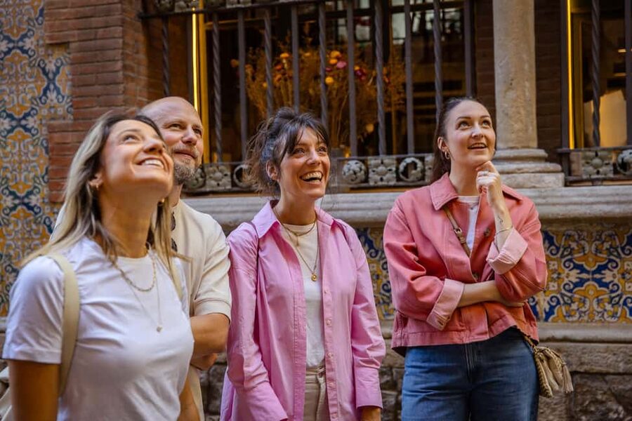Barcelona: City Walking Tour with a Local Guide - Why this Gothic Quarter walk works