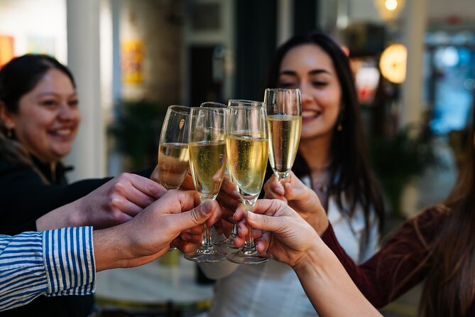 Barcelona Dark History Night Walking Tour With Drinks - Timing, meeting point, and cancellation