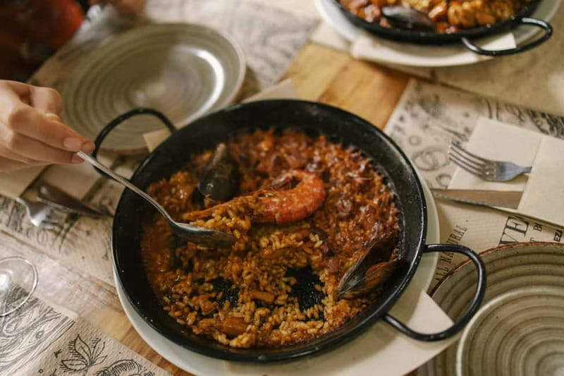 Barcelona: Food Walking Tour with Tapas and Wine - Four eateries, nine tapas, and a useful Barcelona introduction