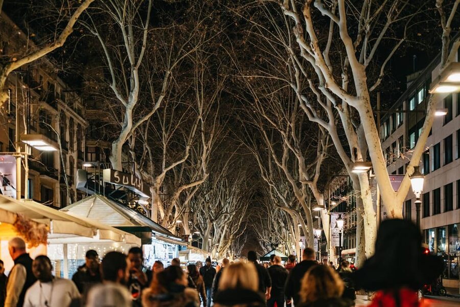 Barcelona: Gothic Quarter Ghosts and Legends Walking Tour - Who will enjoy this tour most?