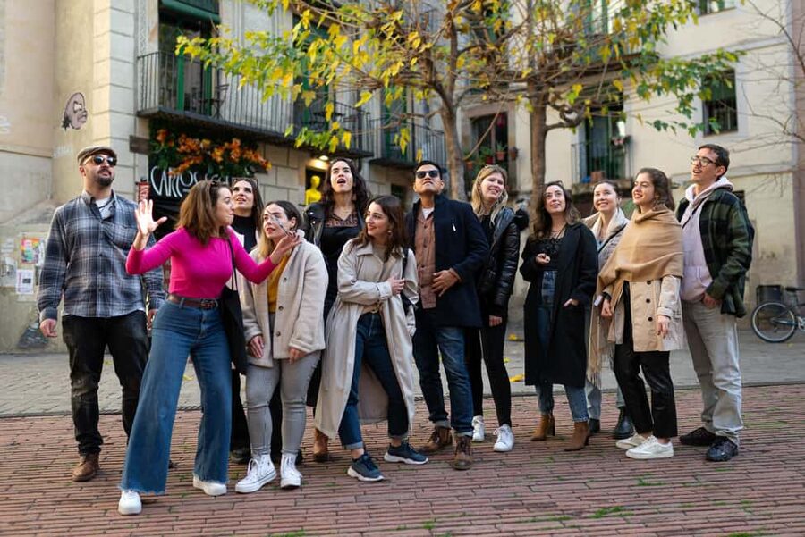 Barcelona: Gothic Quarter Walking Tour with 10+ Attractions - Barcelona Cathedral, the quarter’s grand anchor